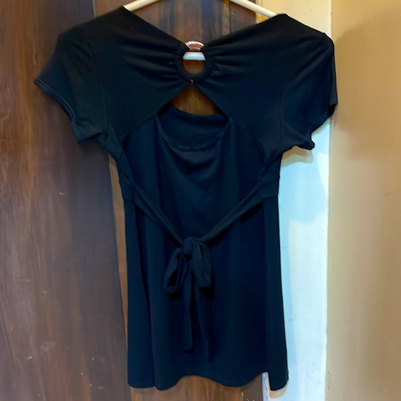 (Buy 3 for 500) Black tie up top for Women - Picture 4 of 7
